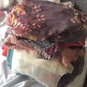21 pieces of clothing -Medium (btwn sizes 6 & 8)